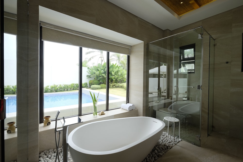 KANDAYA RESORT 75/76