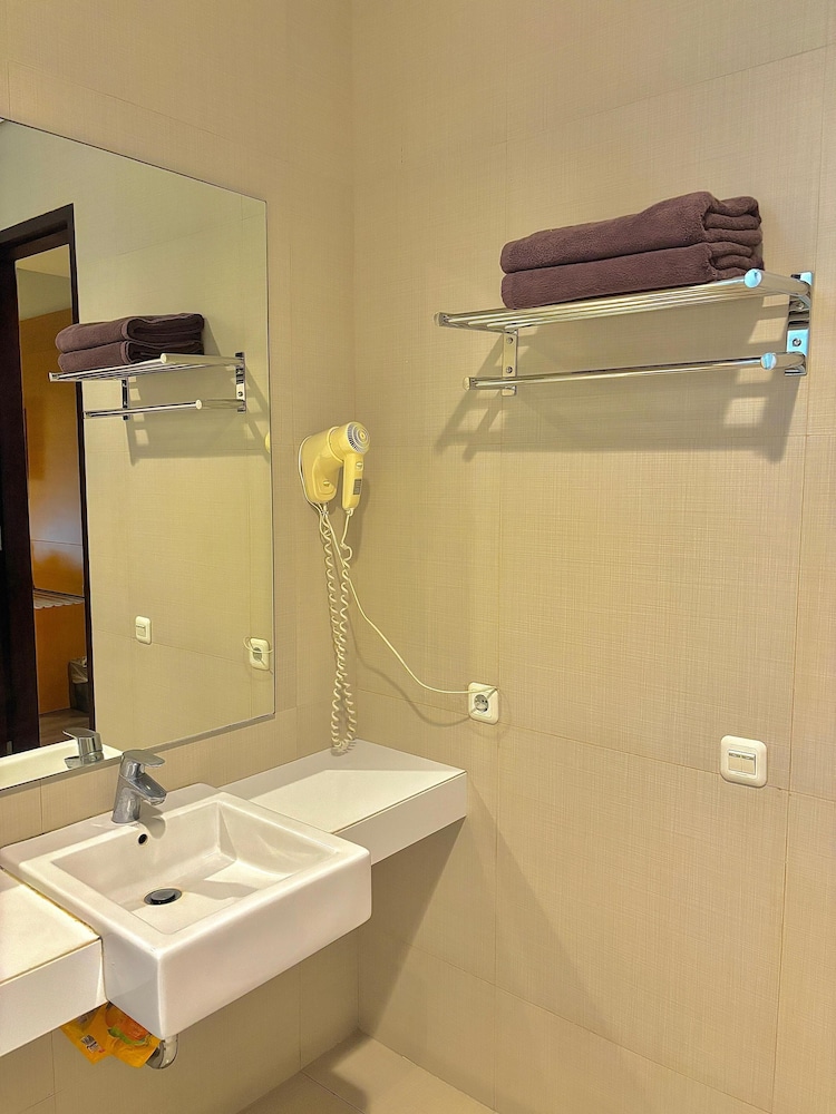 COZY Boutique Guest House 56/57