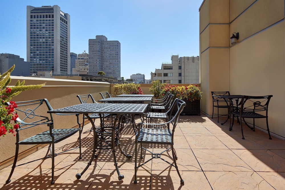 Orchard Garden Hotel 41/50