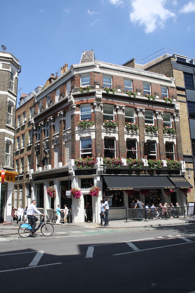 The Clerk &amp; Well Pub &amp; Rooms 4/52