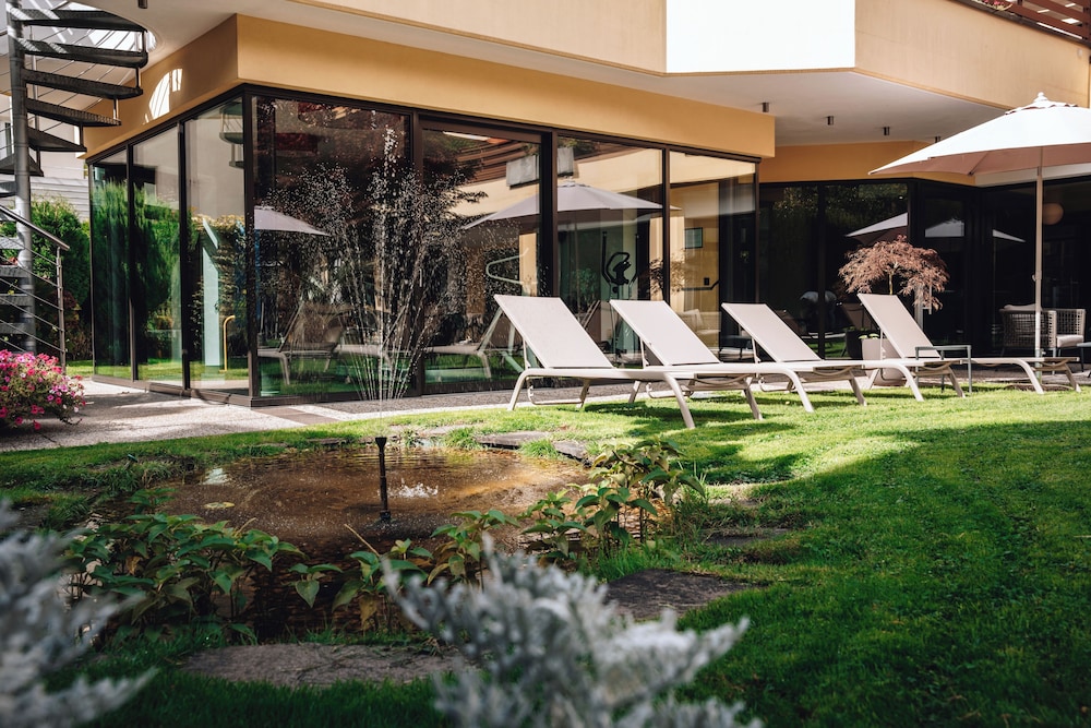 ALPINE CITY WELLNESS HOTEL DOMINIK 57/58