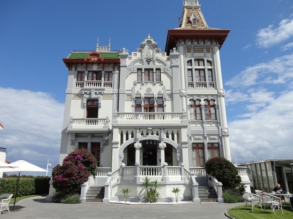 Palacete Villa Rosario 3/39