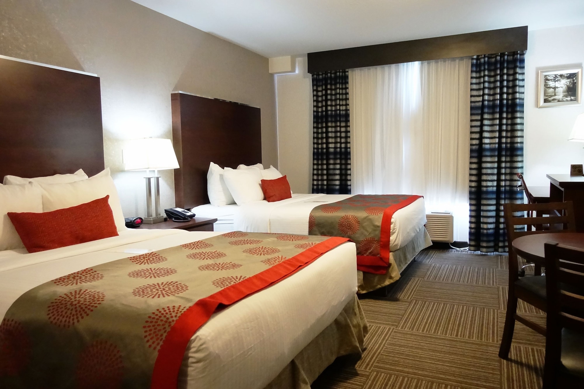 Efficiency, 2 Queen Beds
