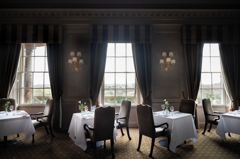 Wood Hall Hotel & Spa 34/55