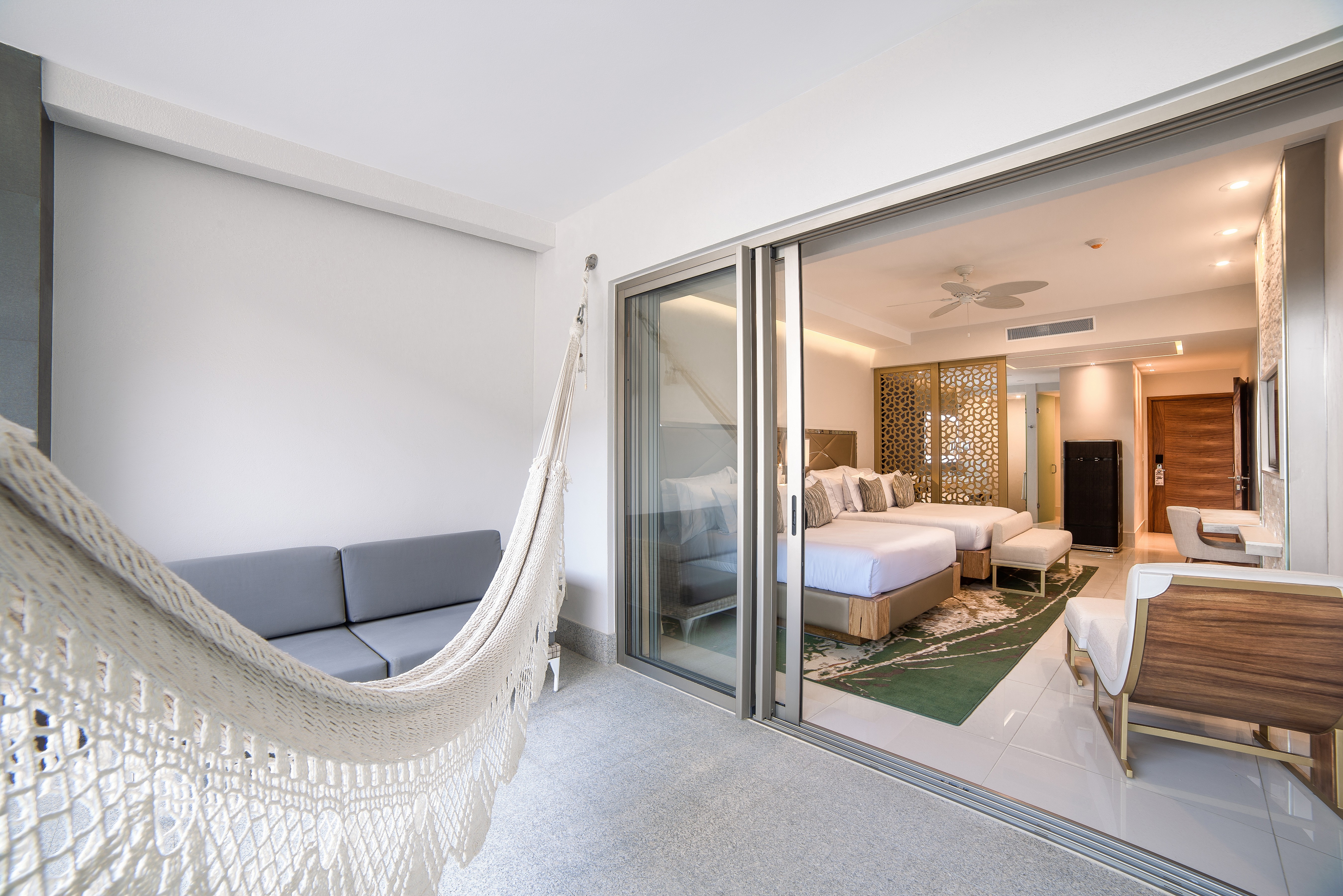 Junior Suite, Queen Bed, Ocean View, Garza Blanca Resort Spa Los Cabos 2/3