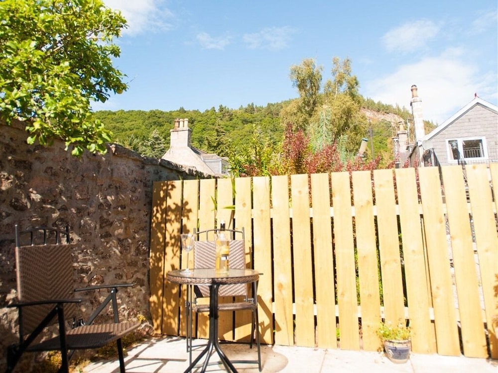Glenernan Self Catering Cottages 10/15