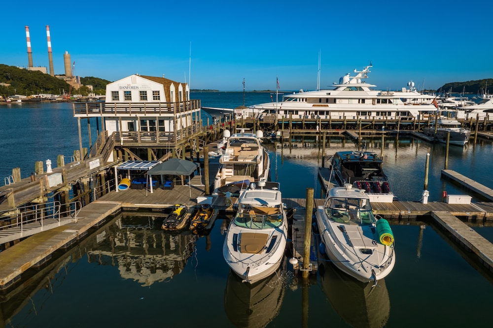 Danfords Hotel and Marina 61/69