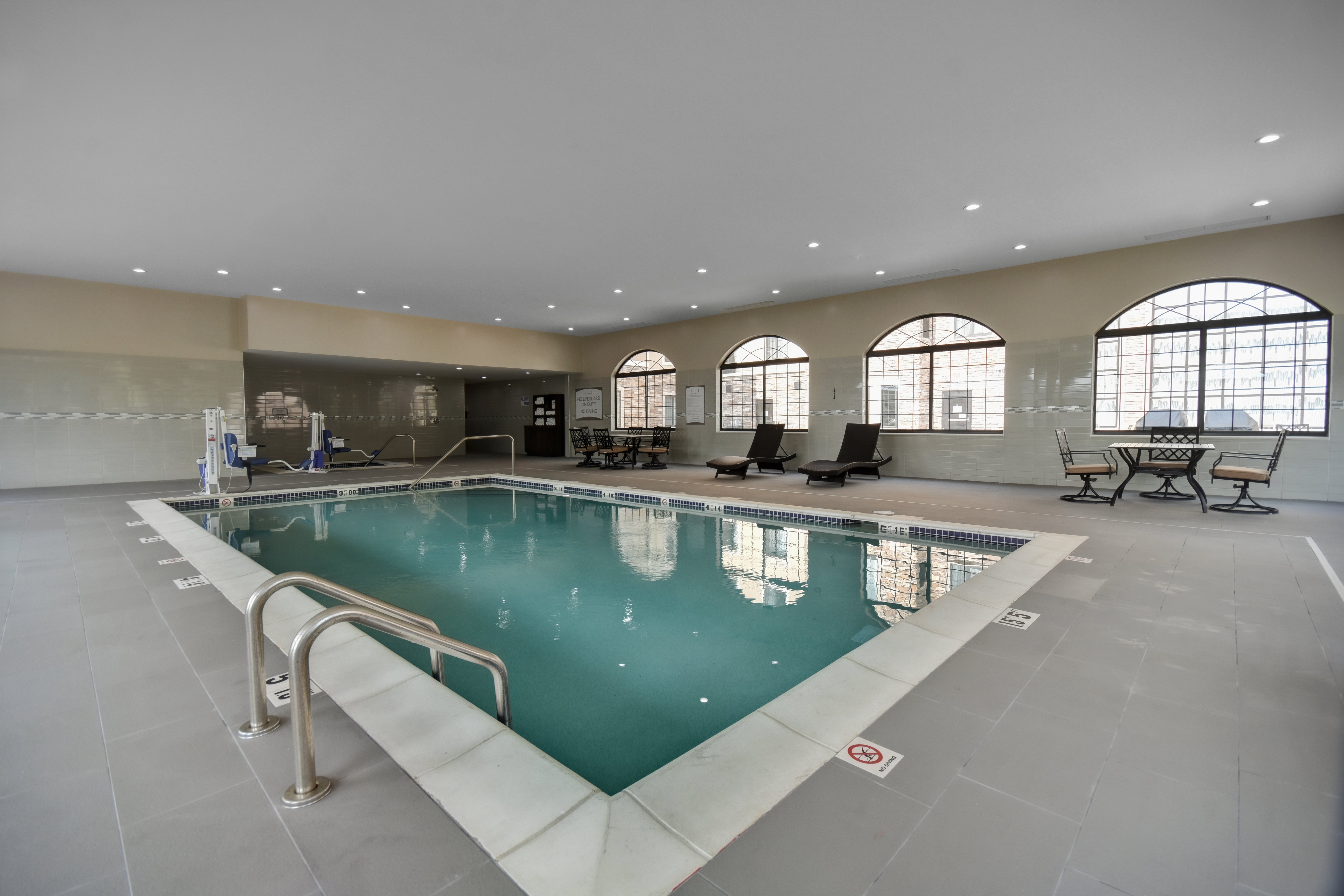 Staybridge Suites Holland 29/64