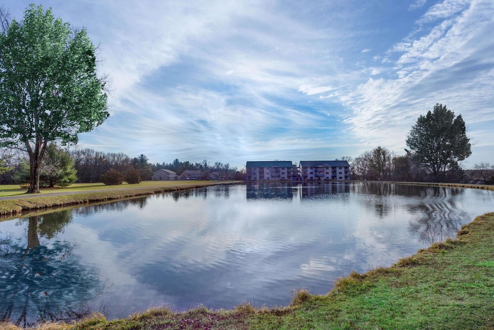 Tamarack Wisconsin Dells a Ramada by Wyndham 44/50
