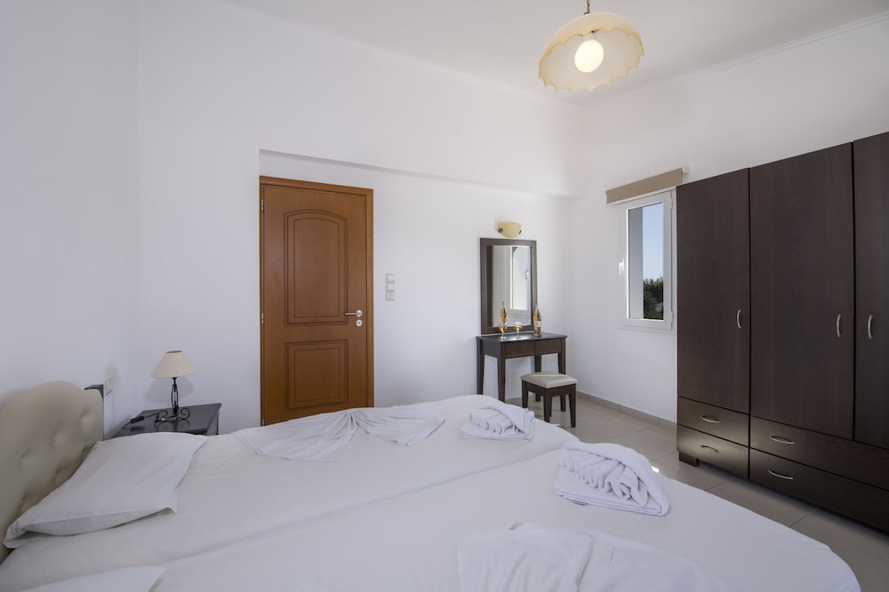 Lilium Village Hotel 15/50