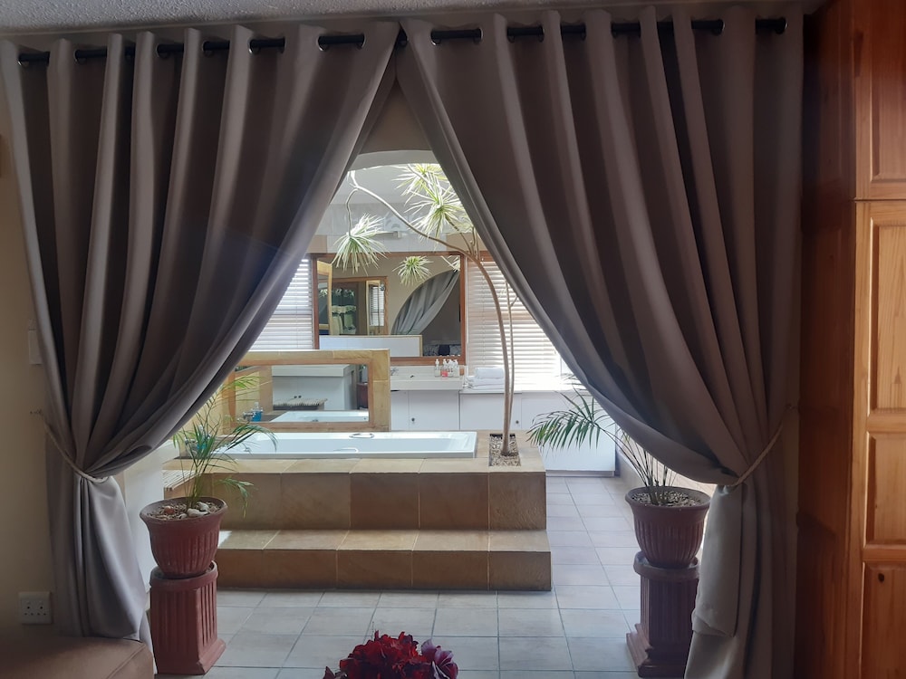Dolphin View Guesthouse 2/50