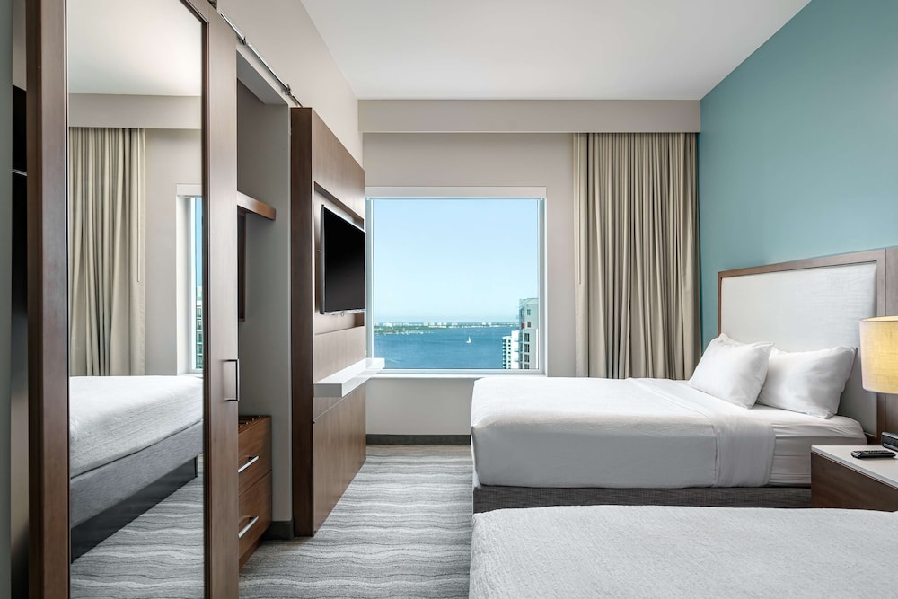 Embassy Suites By Hilton Sarasota Fl 22/65