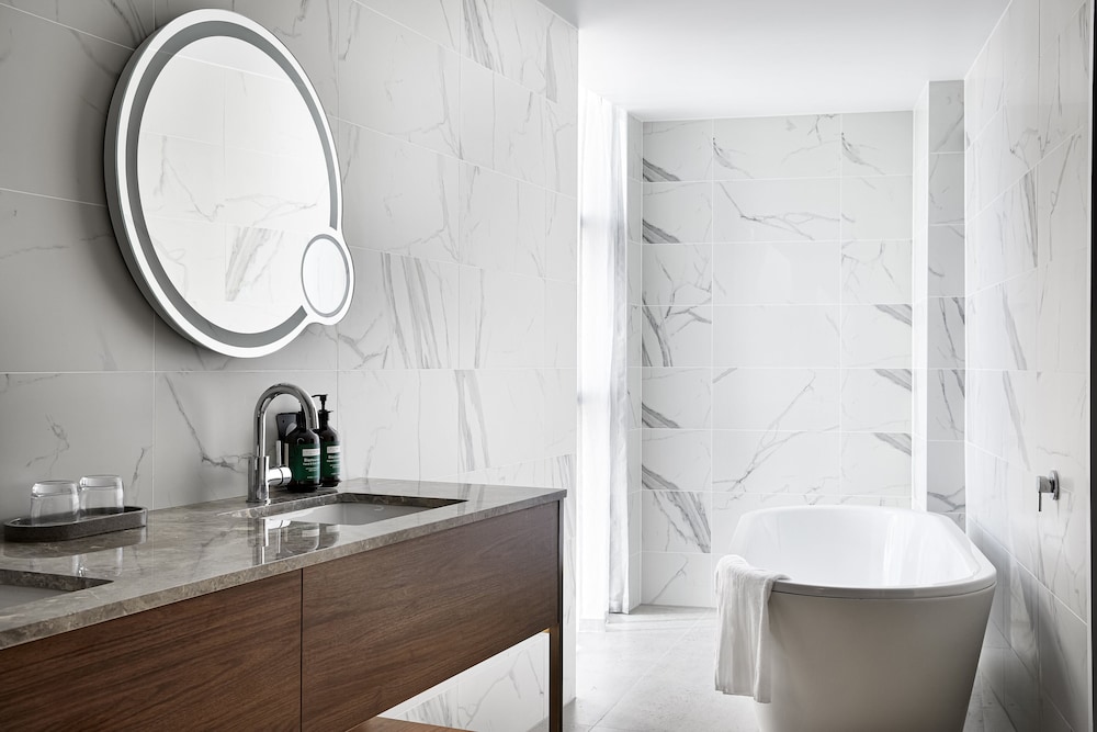 Crowne Plaza Sydney Darling Harbour 30/81