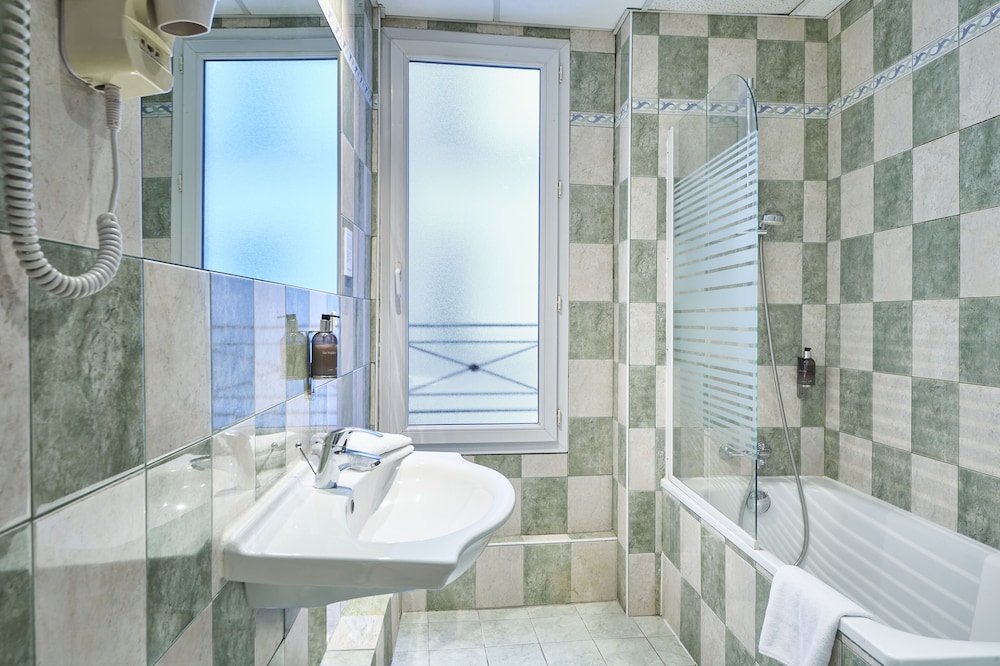 Hotel Kabanel (ex The Originals Paris Gare de l'Est Parisiana) 23/59
