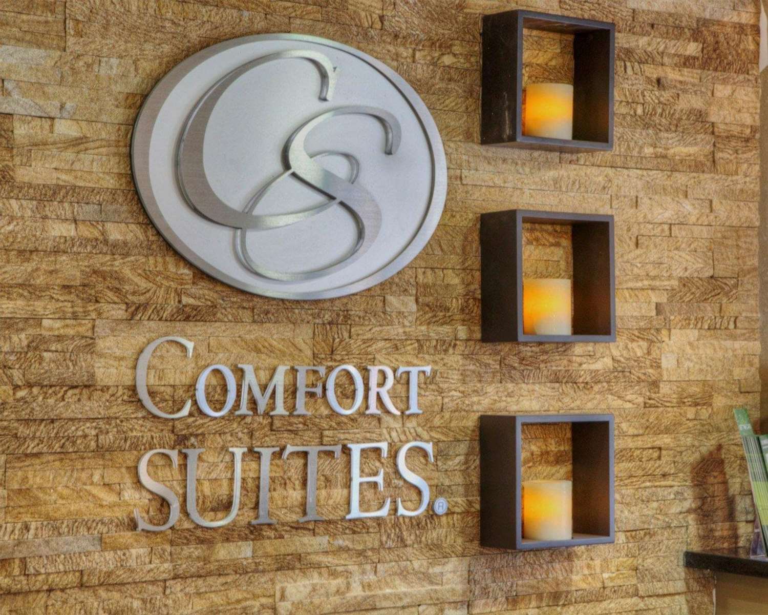 Comfort Suites Plymouth Near Us-30 6/38