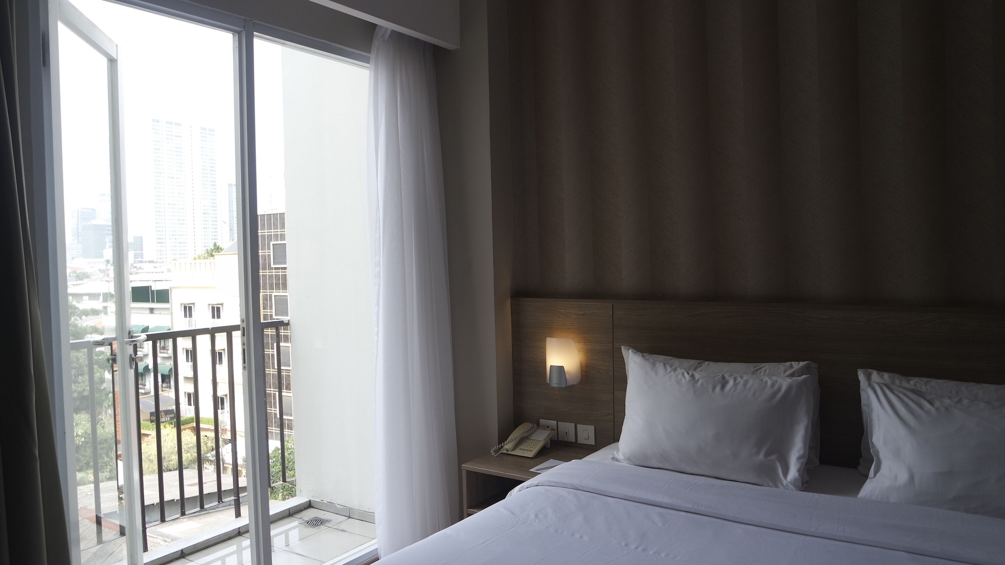 GRAND, DELUXE, KING BED