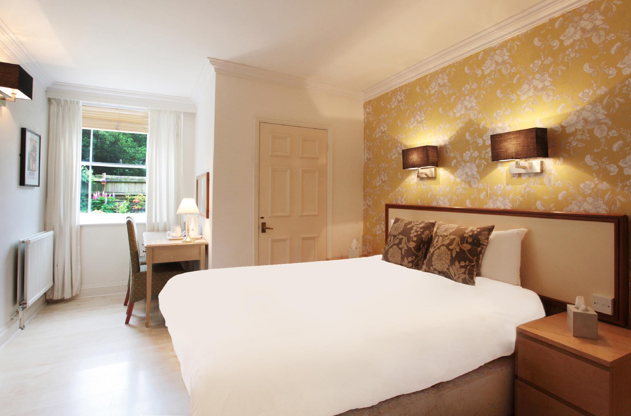 Room, Double Bed