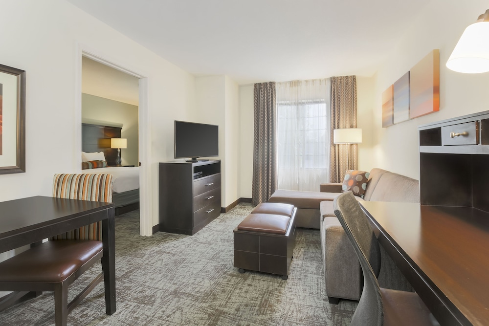 Staybridge Suites Columbus-Dublin 42/80