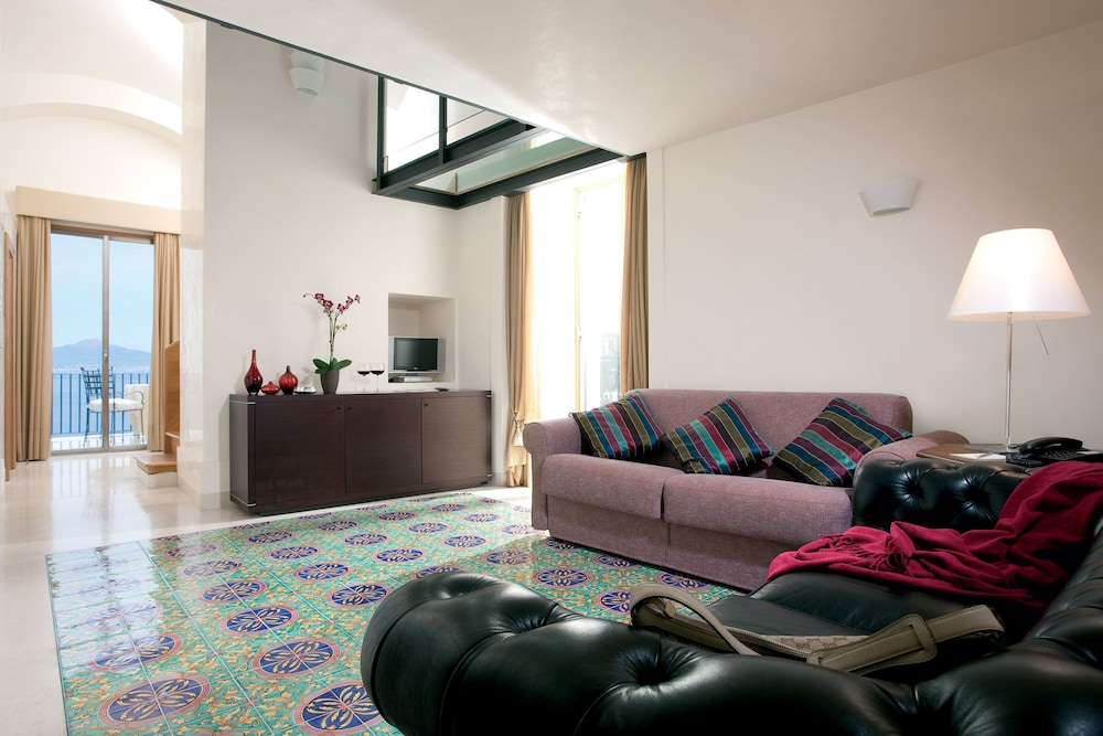 Grand Hotel Angiolieri 57/95