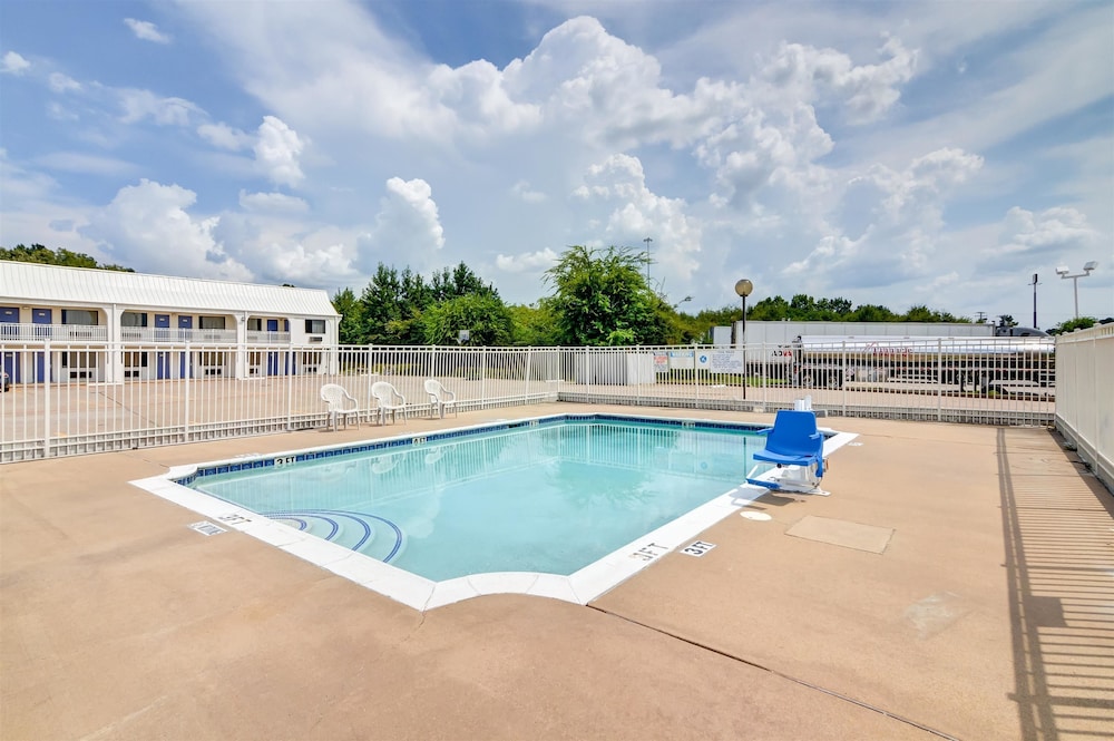 Motel6 Lindale, TX 31/34