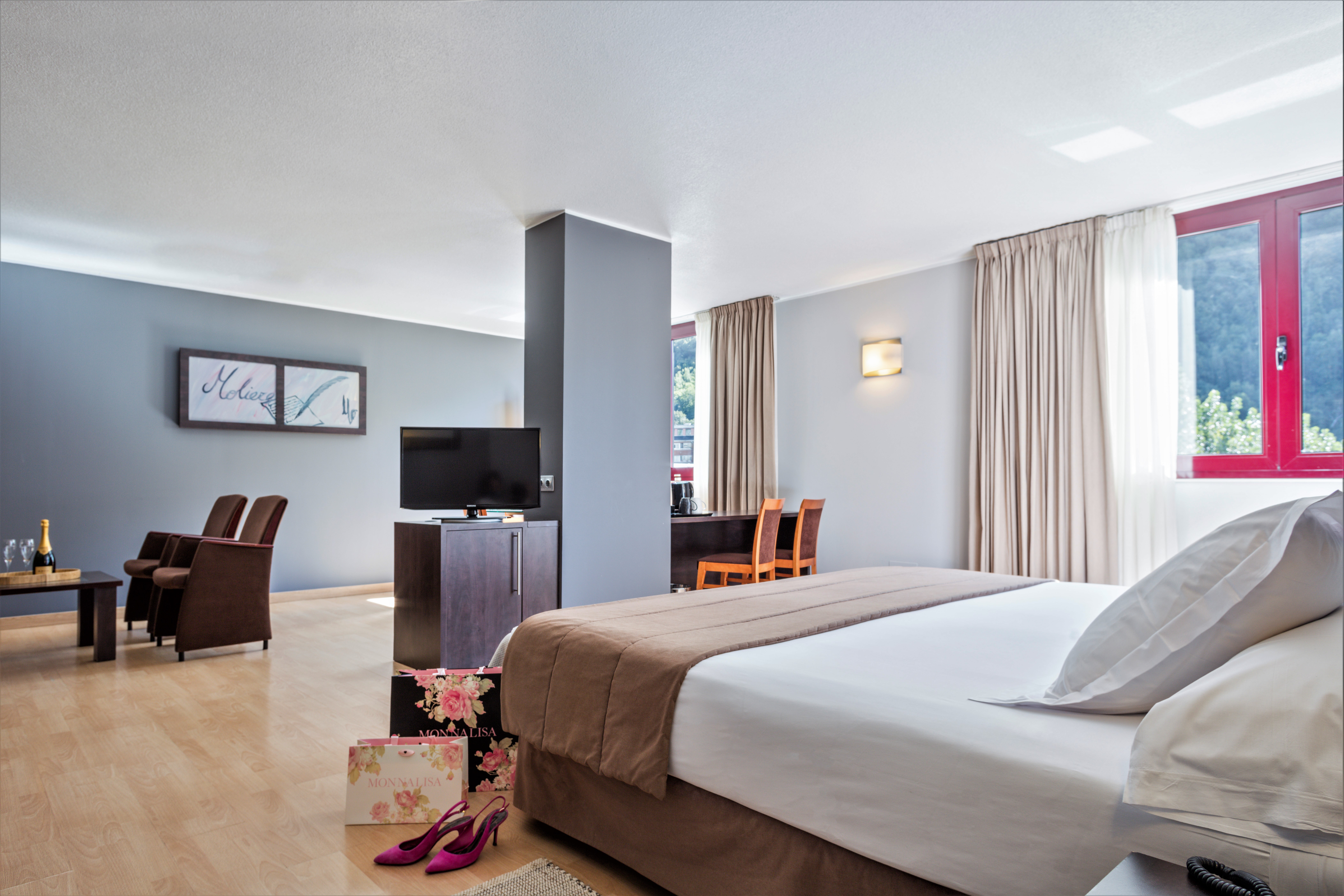 جناح، Acta Arthotel 2/7