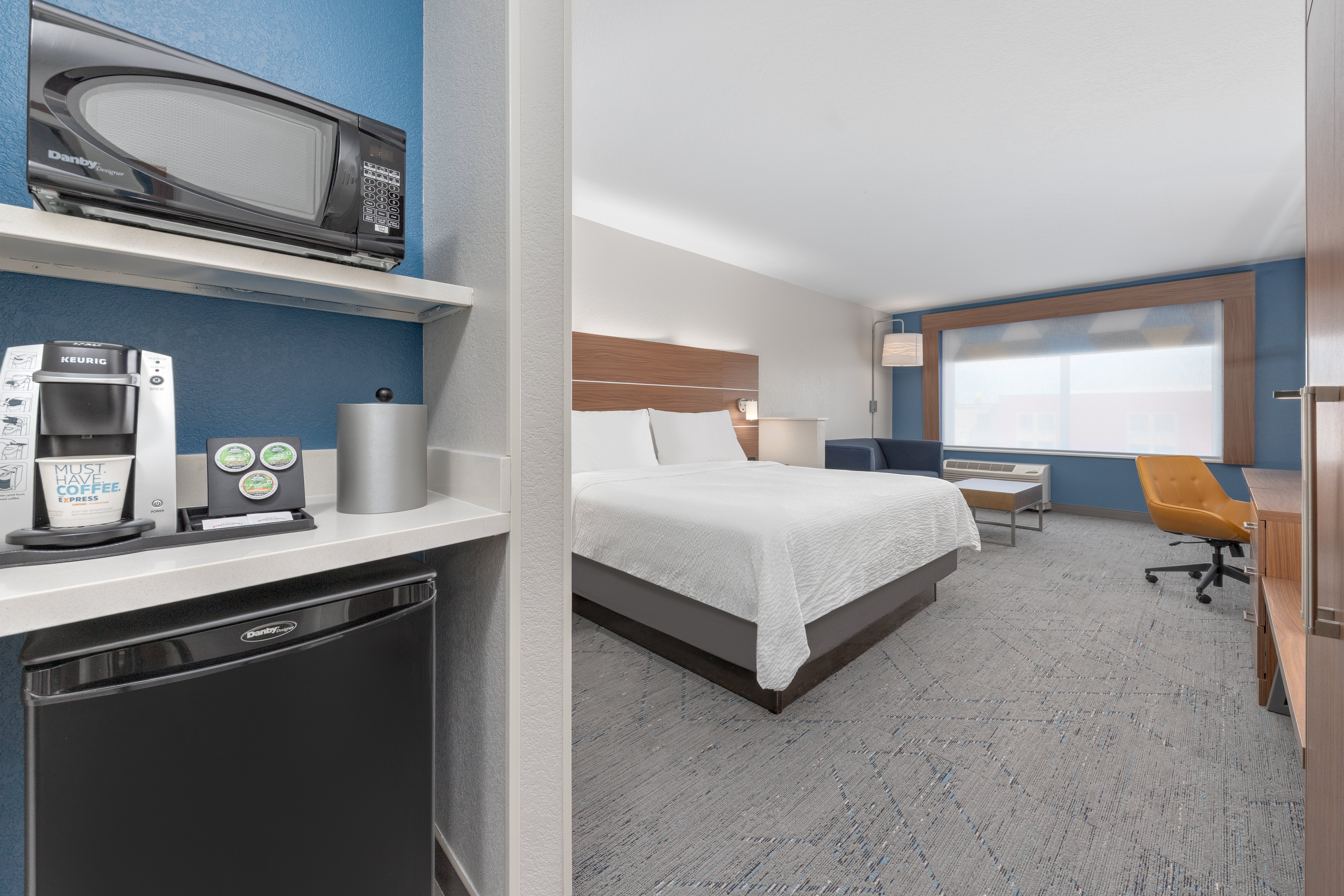 HOLIDAY INN EXPRESS & SUITES MOORE 42/75