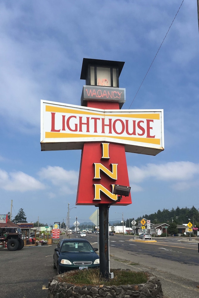 Lighthouse Inn 47/76