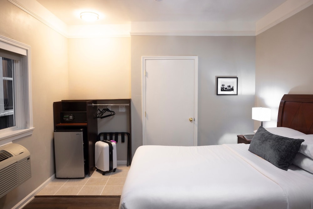 The Hotel Hollywood - Westsiderentals 25/75