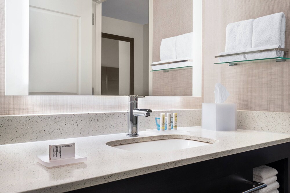 Residence Inn By Marriott Des Moines Ankeny 12/49