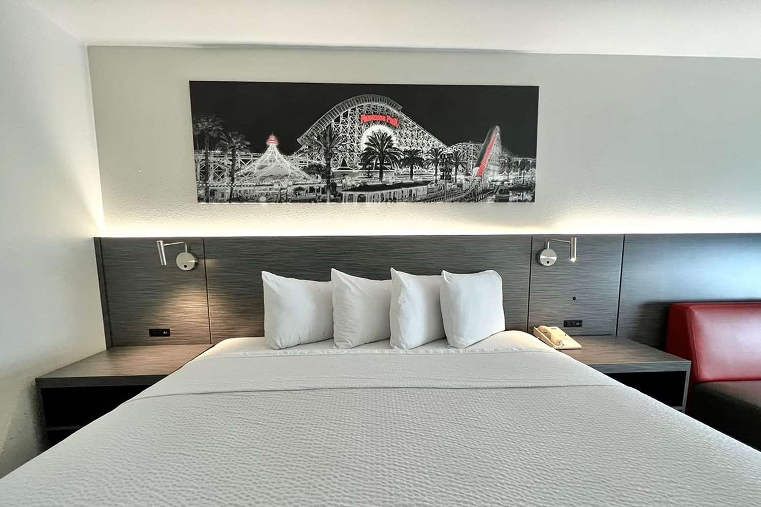 Ramada by Wyndham Anaheim Convention Center 7/40