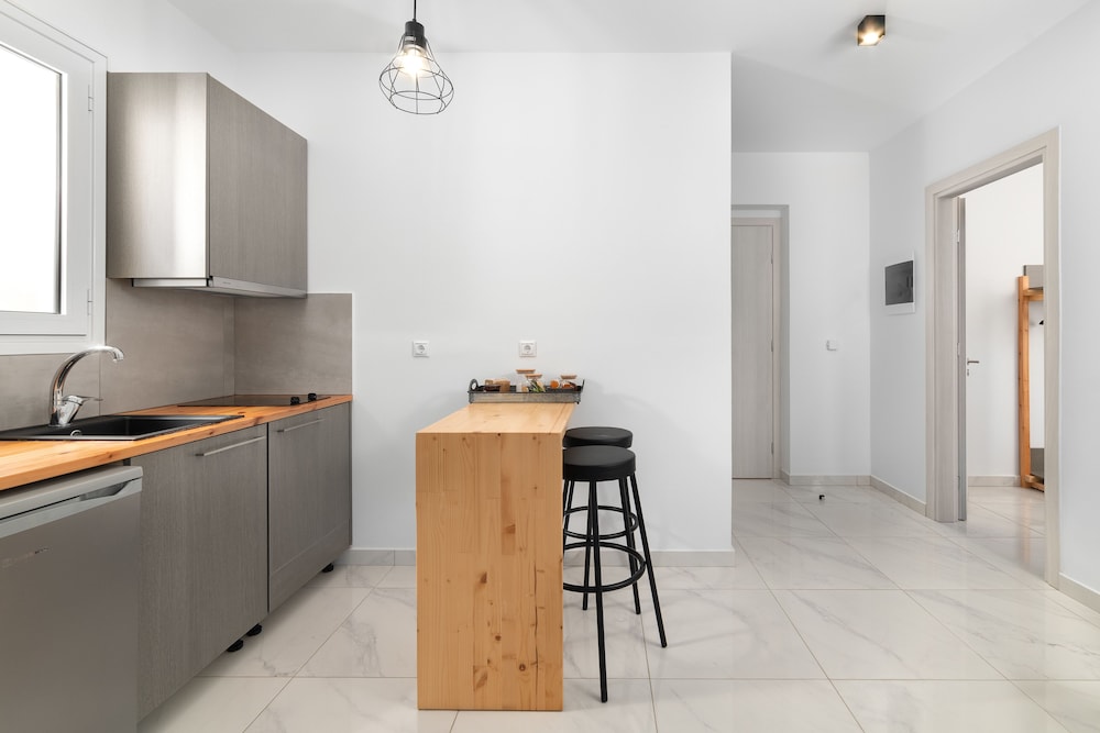 L&C Boutique Apartments 8/46