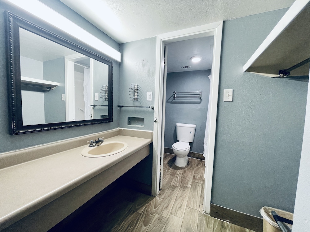 Extended Stay SA 28/30