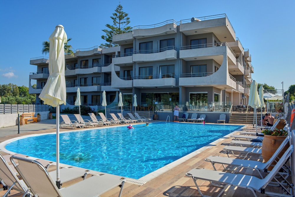 Ivory Serenity Hotel photo2