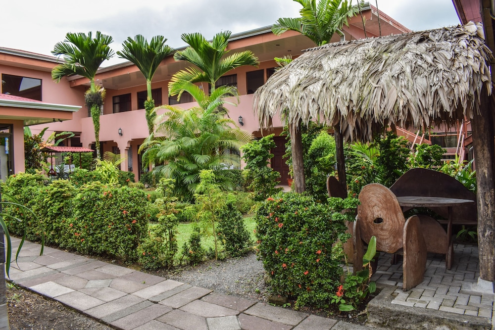 Hostel La Choza Inn 56/60