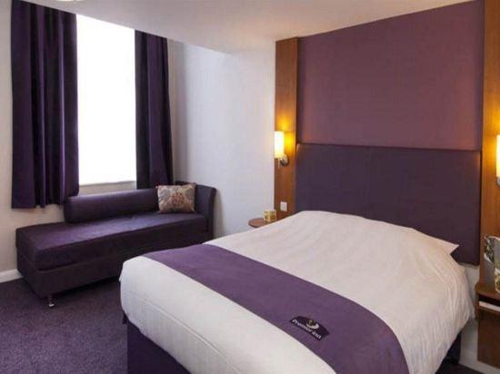 Premier Inn Balsall Common (Near Nec) 7/24