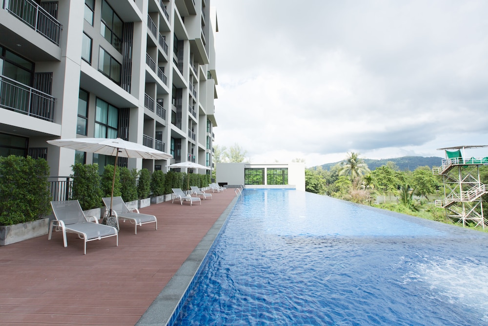 Sugar Palm Residence 55/57