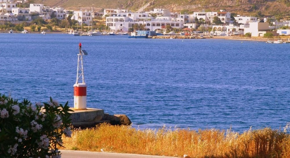 Blue Bay Hotel 46/63
