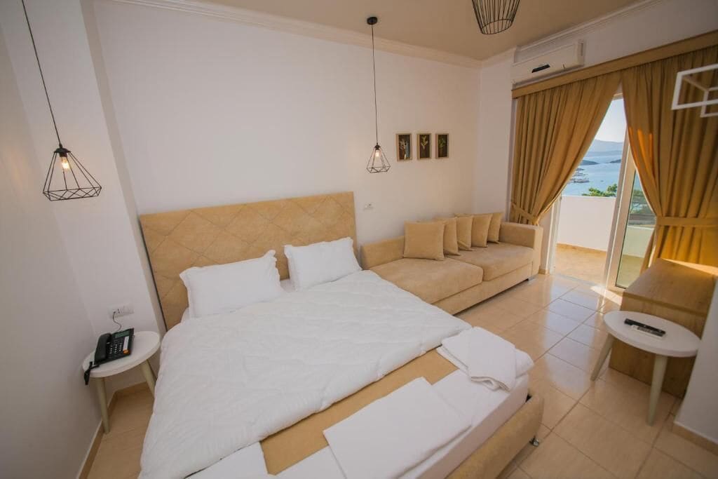 SUPERIOR, DOUBLE BED, SEA VIEW, BALCONY