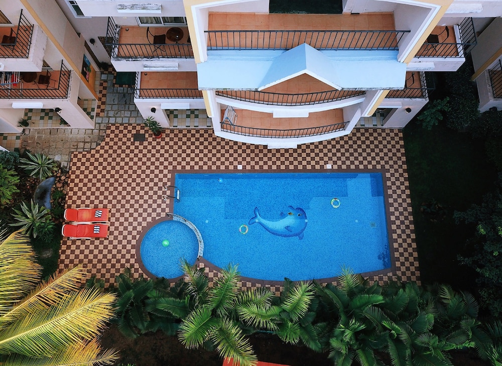 Treehouse Blue Goa 15/18