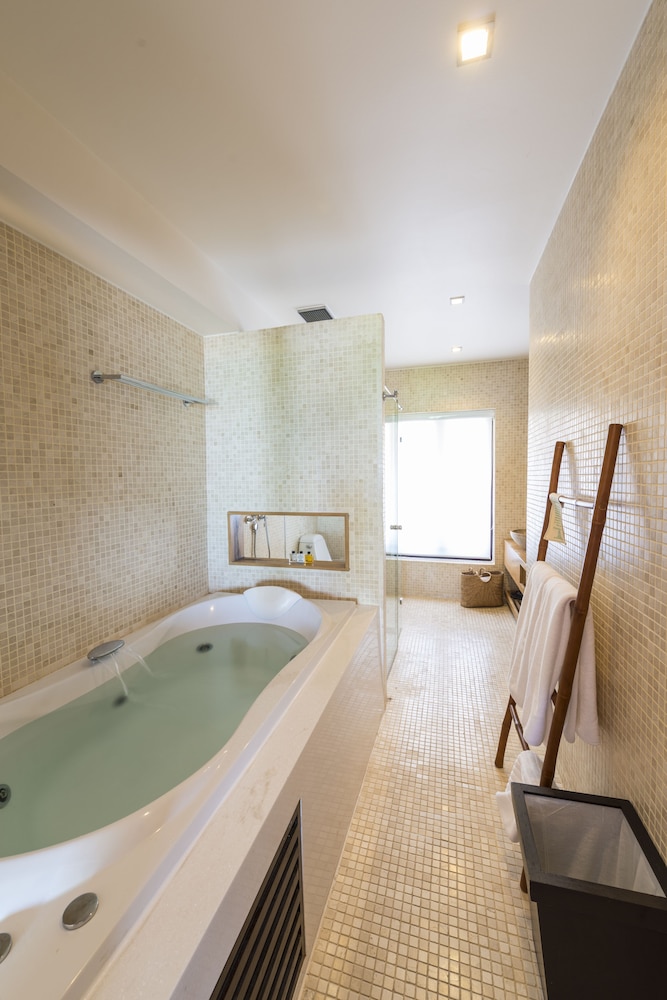 The Sea Koh Samui Resort & Residences by Tolani 39/72