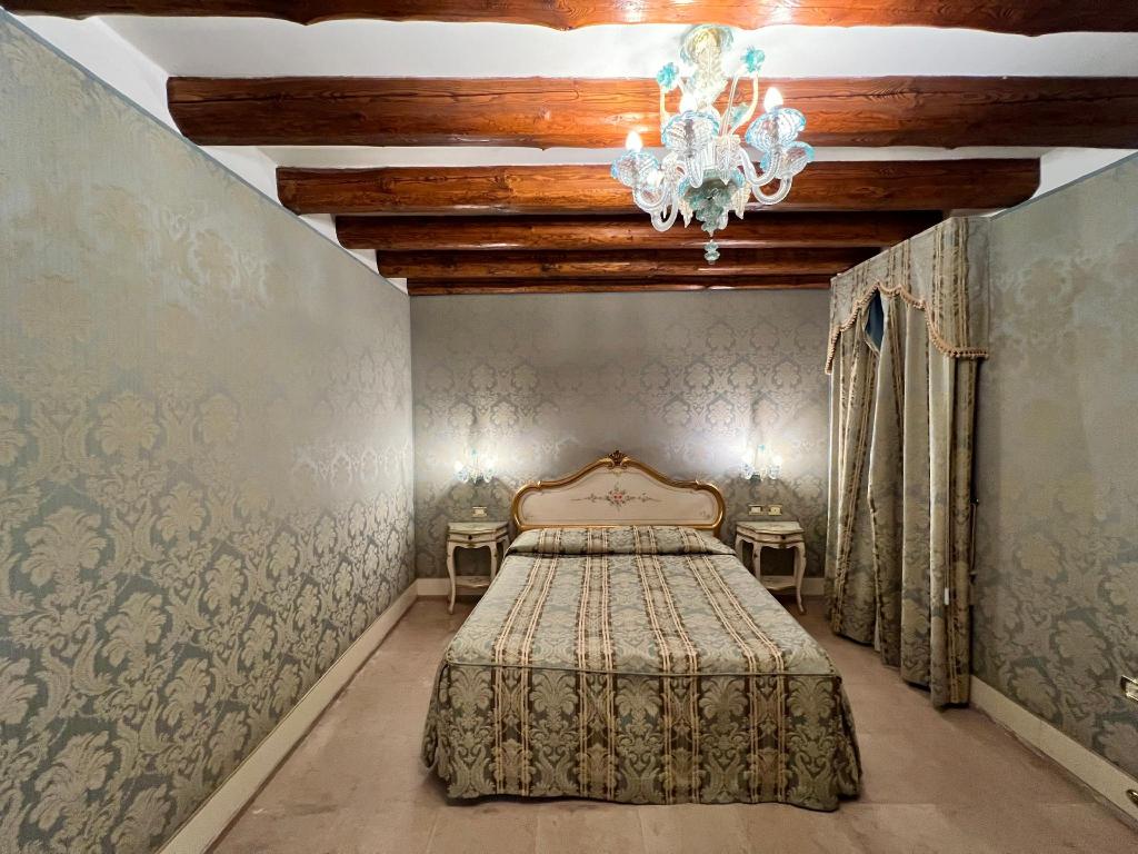 Smart, Double Bed