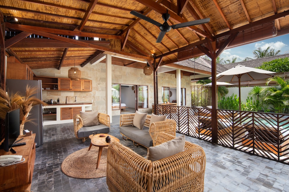 Utara Villas 34/71