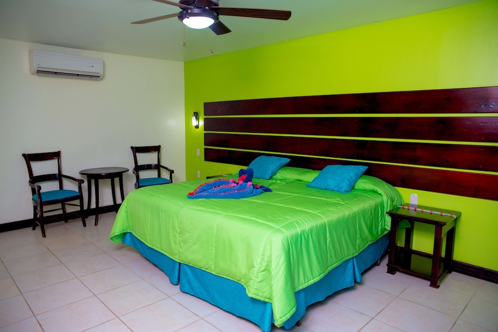 Fantasy Island Resort Beach And Marina All Inclusive 17/74