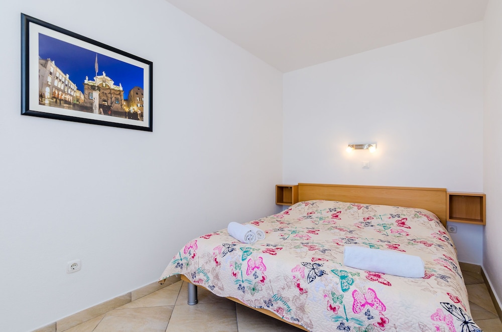 ORKA APARTMENTS 7/75
