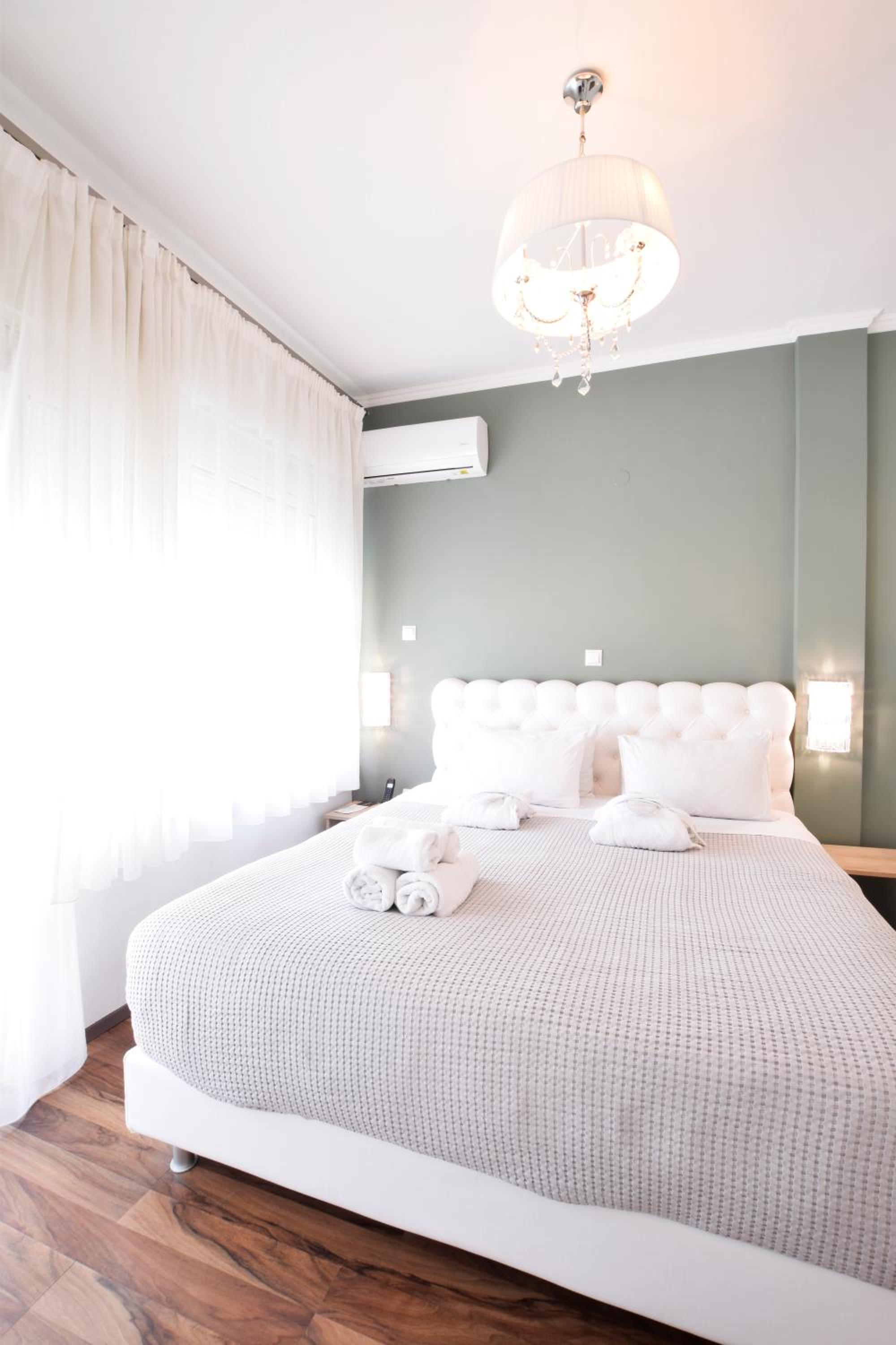 Junior Suite, Deluxe