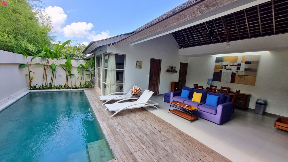 The Decks Bali 38/67