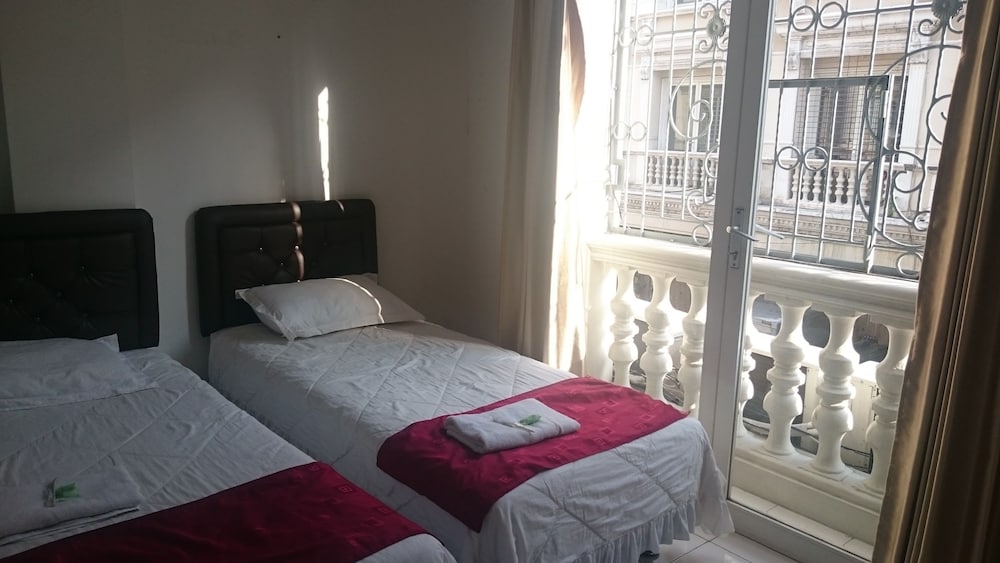 Capsule Homestay Surabaya 8/26