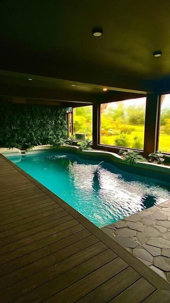 Cascadas Hotel 4/50