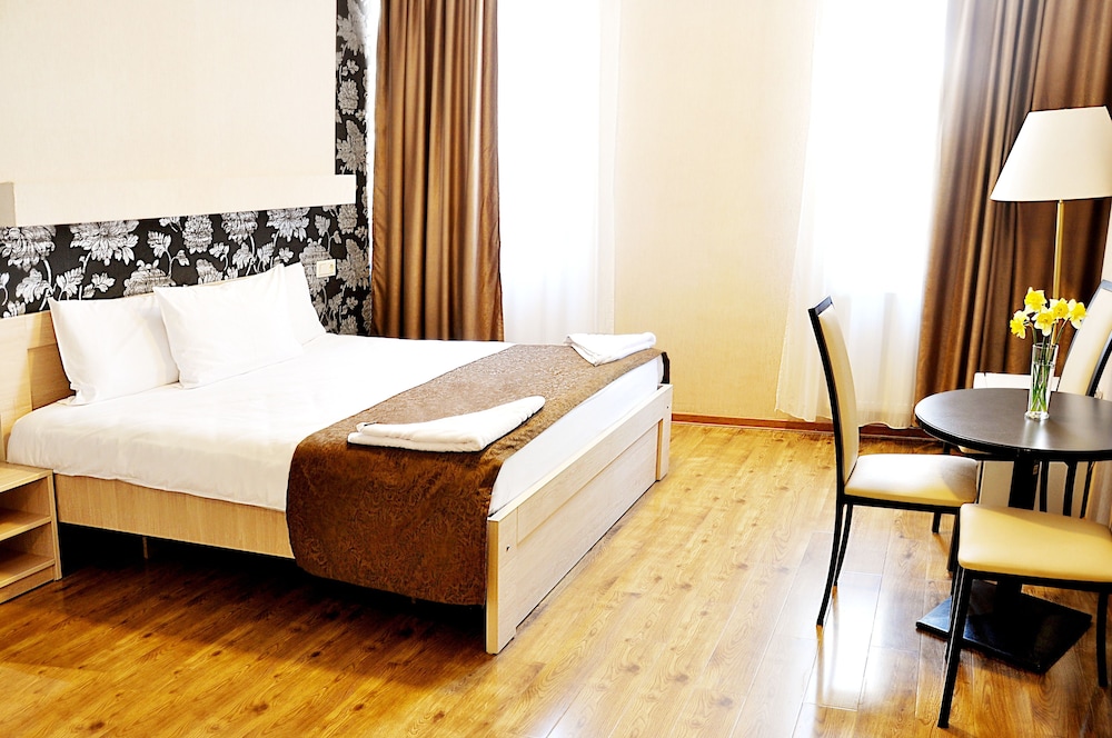 STANDARD, TWIN BEDS