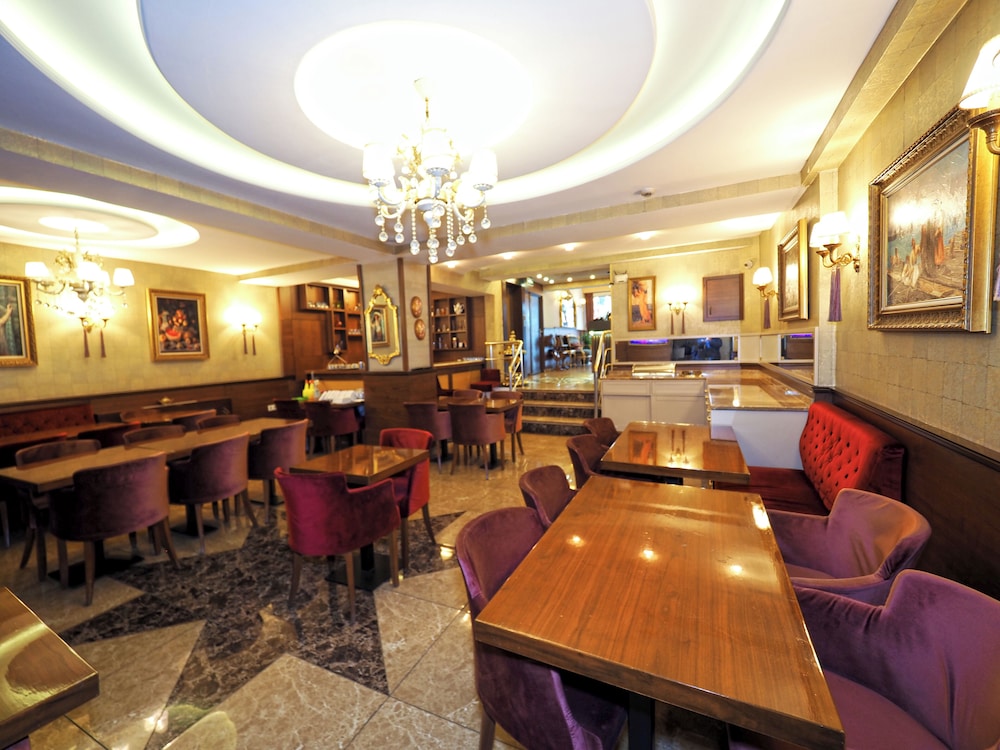 Elysion Hotel 32/48